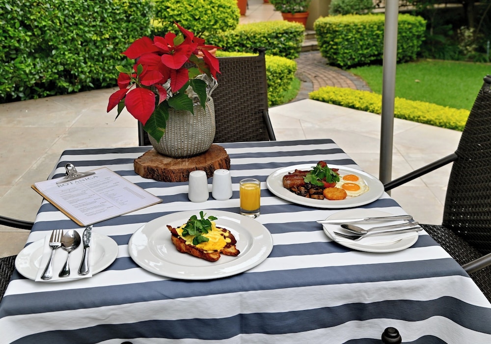 Black Eagle Boutique Hotel And Conferences 27/50