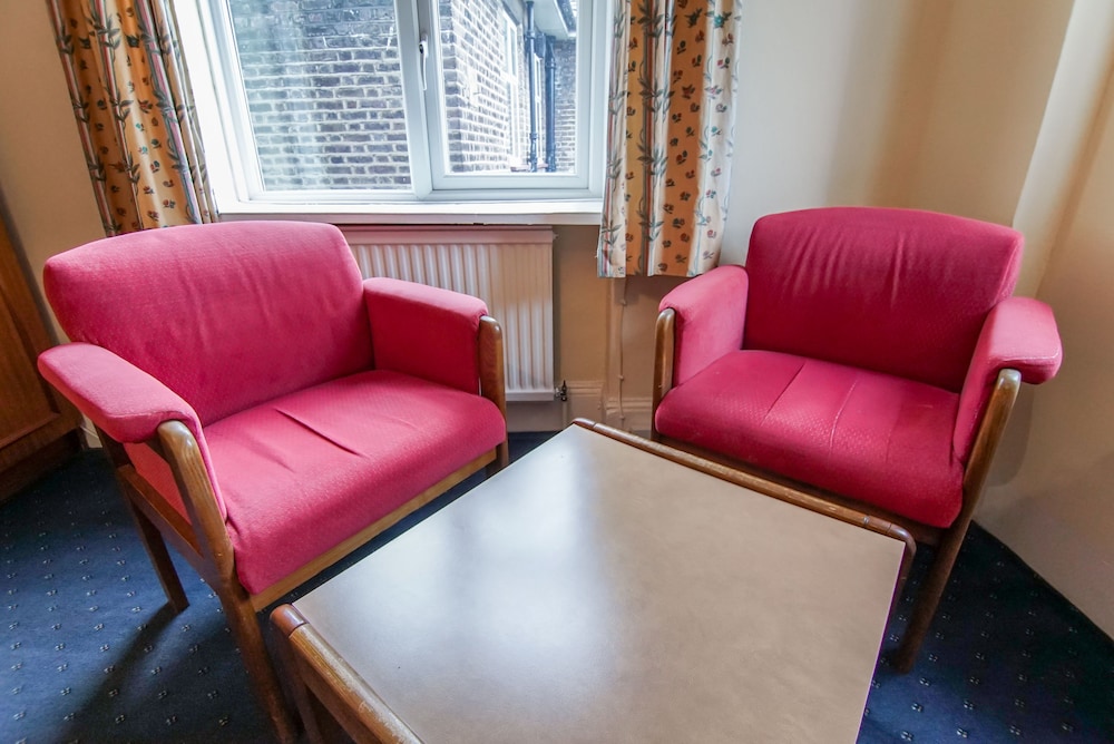 Avoca House Hotel 23/46