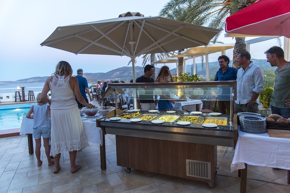 Lobby at CASTRI VILLAGE HOTEL, SITIA