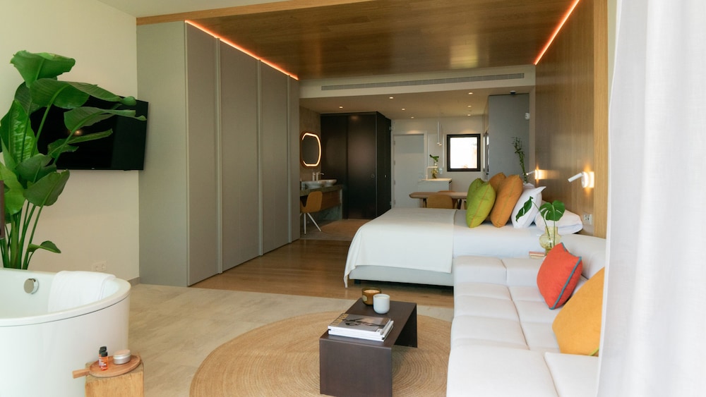 Leiro Residences 6/50