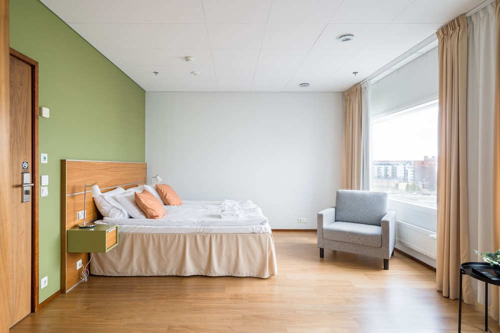 Hiisi Hotel Helsinki Jatkasaari 10/81