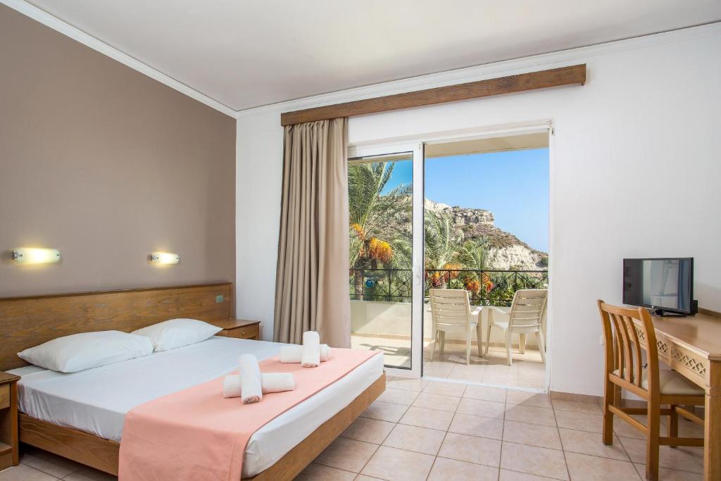 Standard, Double or Twin Bed