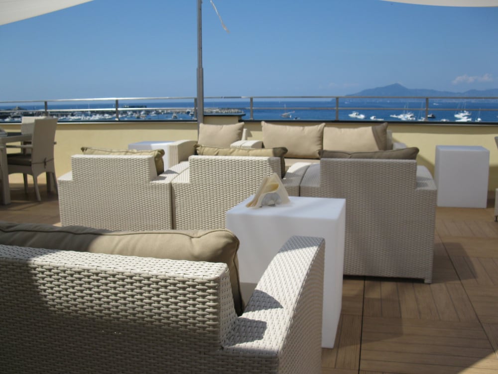 Suite Nettuno 14/60