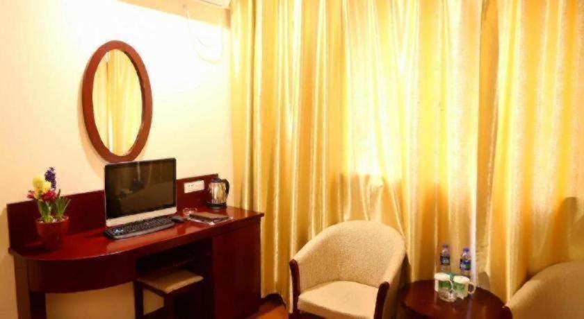 GreenTree Inn Yixing Ding Shu JieFang East Road Express Hotel 14/27