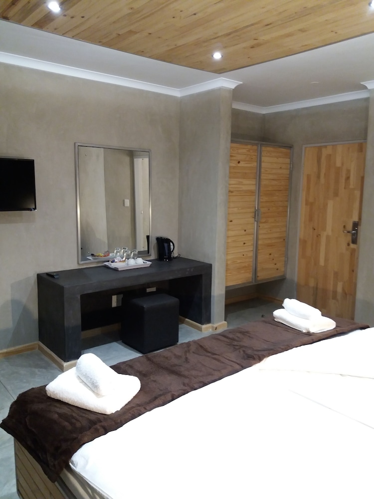 Hotel A La Mer 30/43