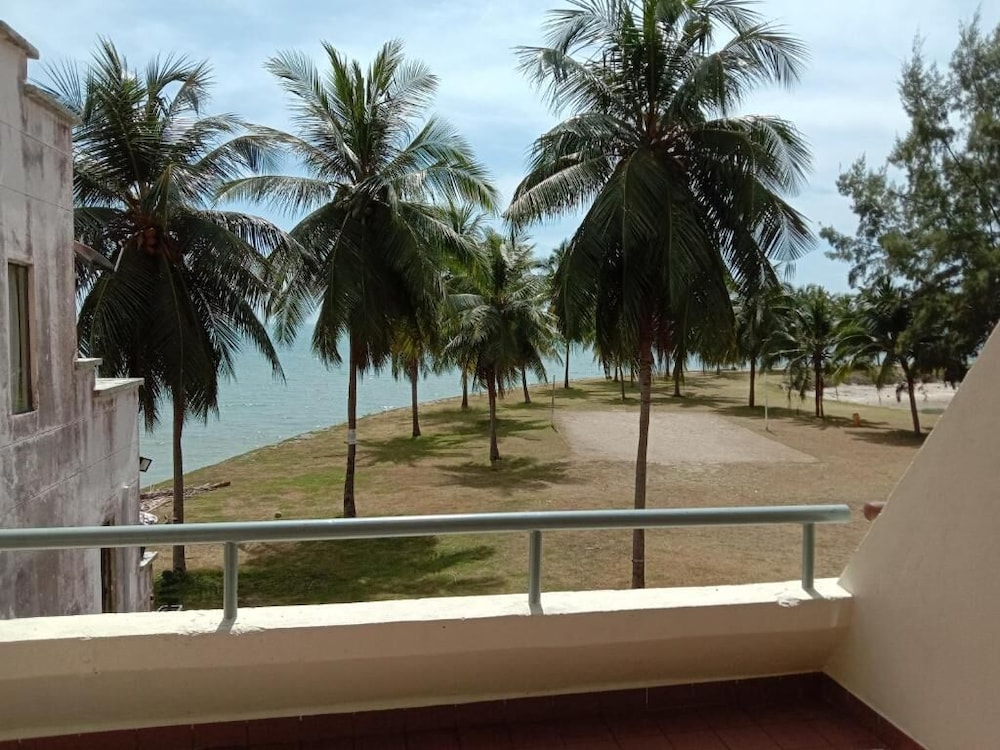 Paradise Lagoon Apartment 19/21