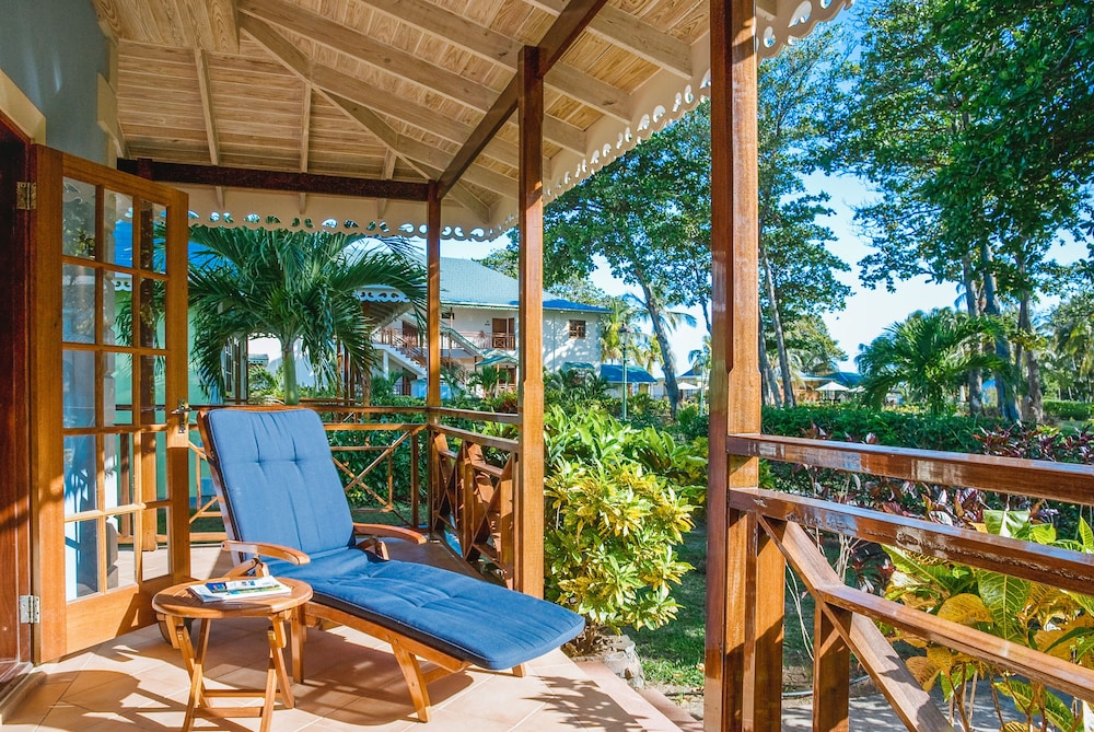 Bequia Beach Hotel 33/78