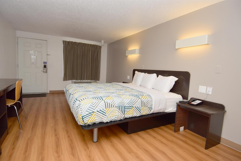 Motel6 Hamburg, NY 23/44