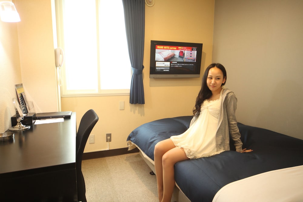 Frame Hotel Sapporo 30/50