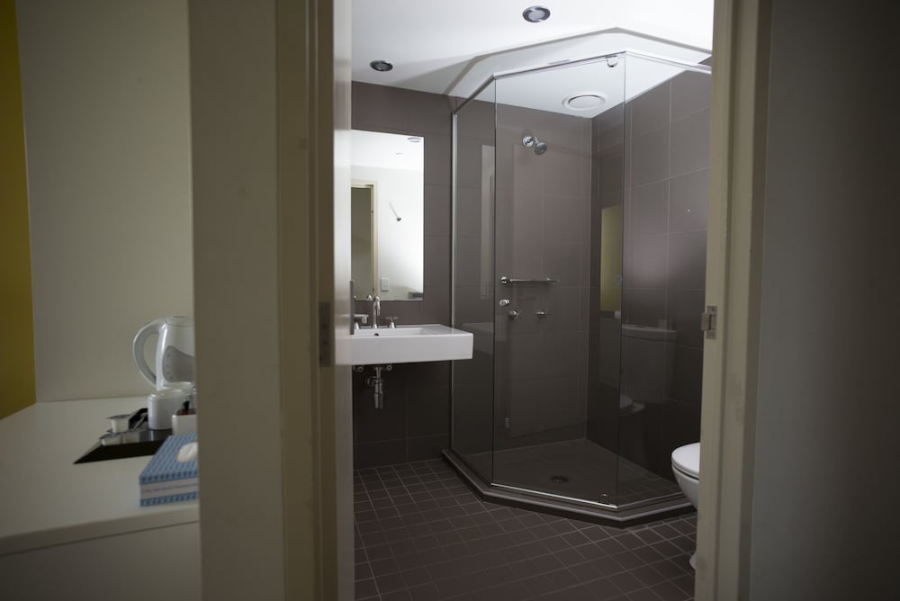 YHA Sydney Harbour 31/32