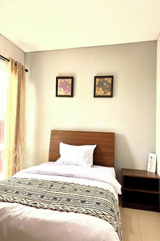 Behomy Corner 8 Lippo Karawaci by ZUZU 29/67
