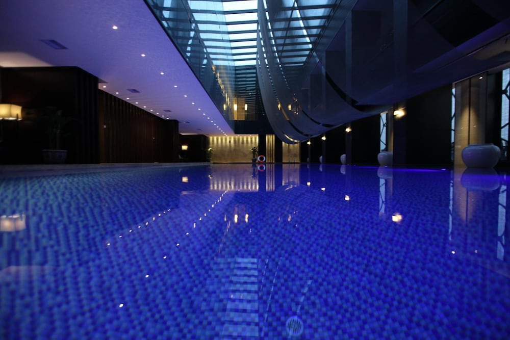 Gloria Plaza Hotel Dongsheng 37/42