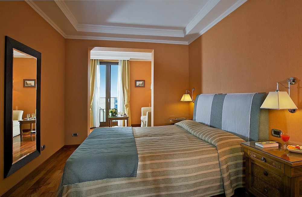 Hotel Palazzo Turchini 11/77