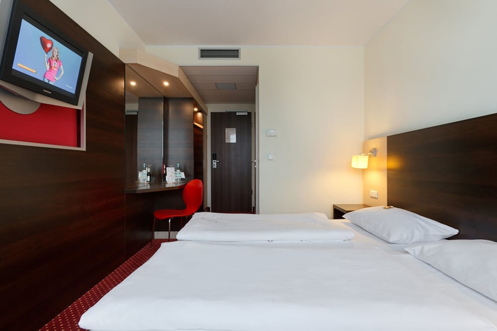 Premier Inn Berlin City Sud Hotel 9/50
