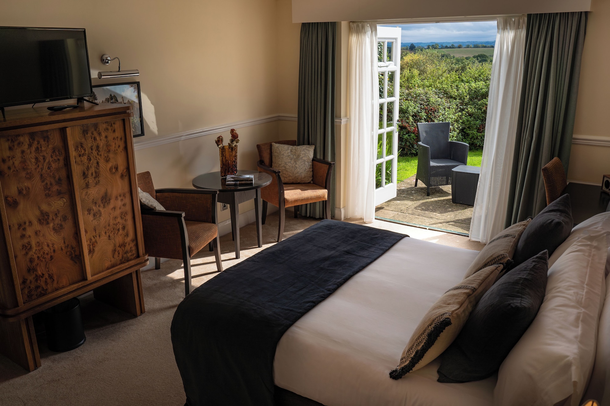 Comfy, Courtyard, Double Bed, Private Garden, Pet Friendly