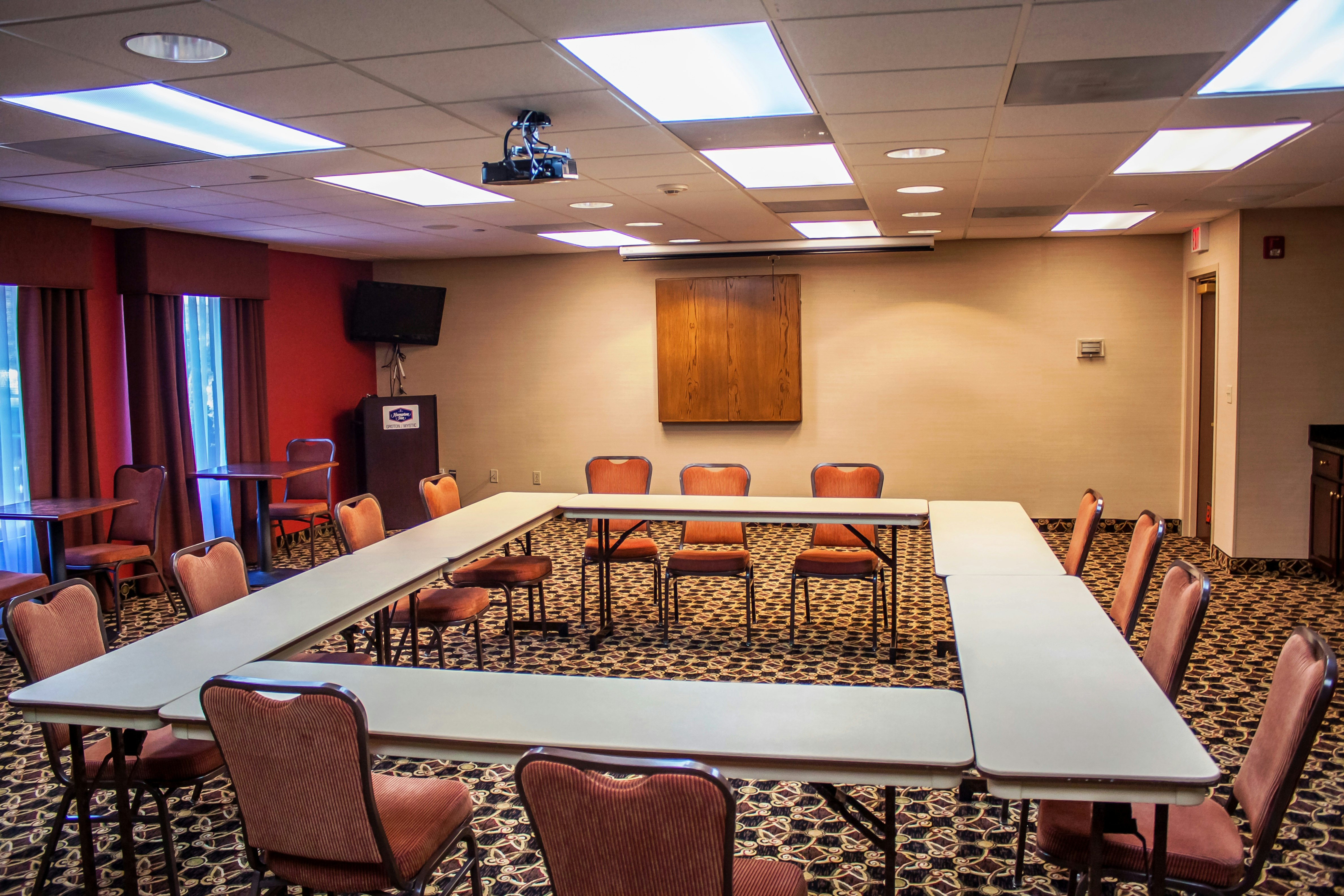 Hampton Inn Groton 55/56