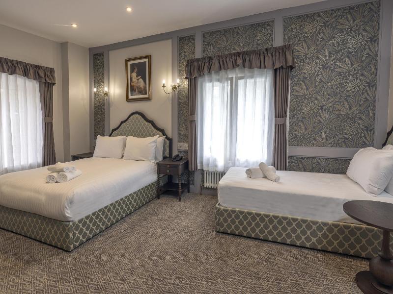 Superior, Family, Twin Beds