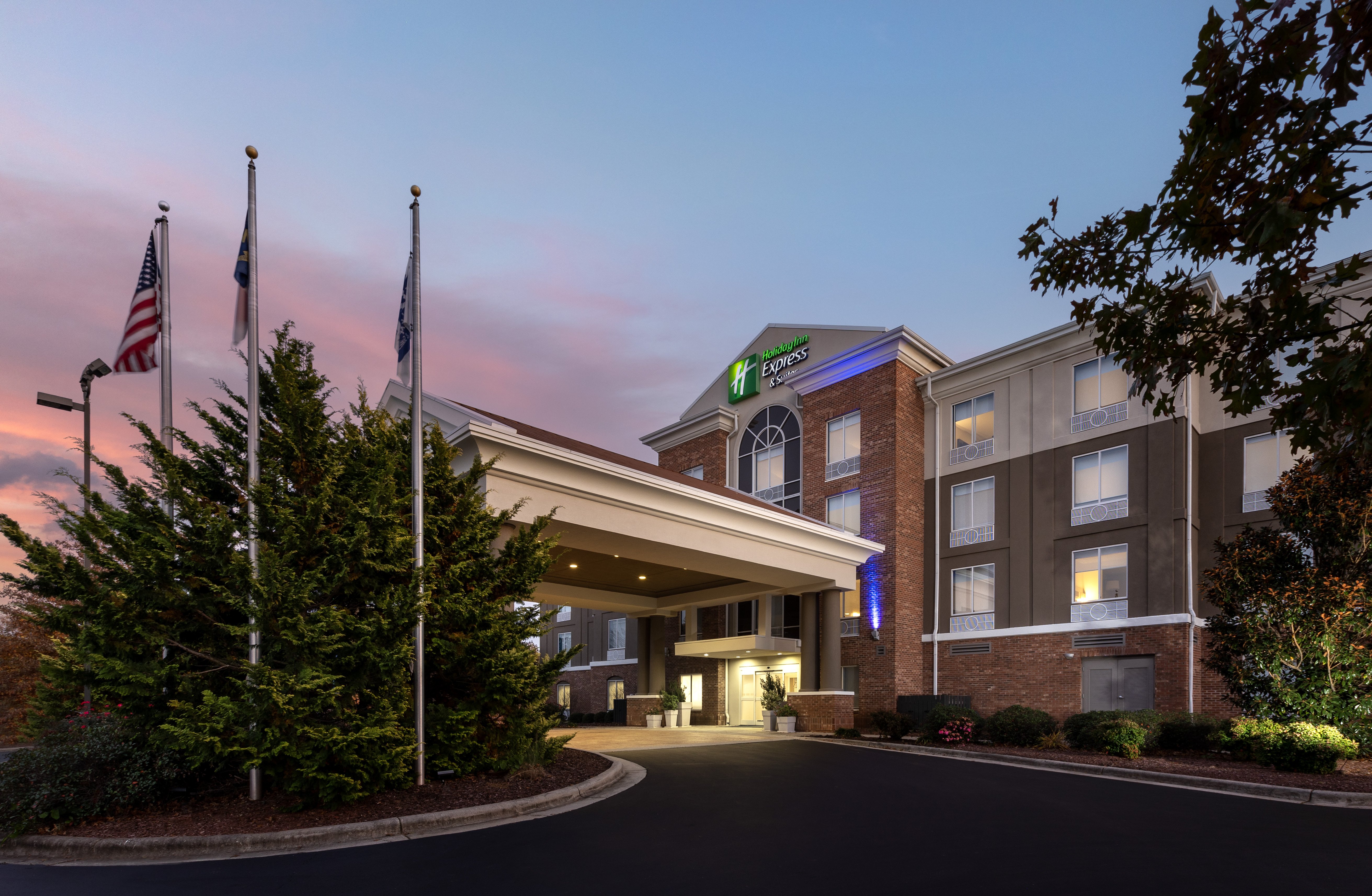 Holiday Inn Express Hotel And Suites Greensboro Airport Area 2/26