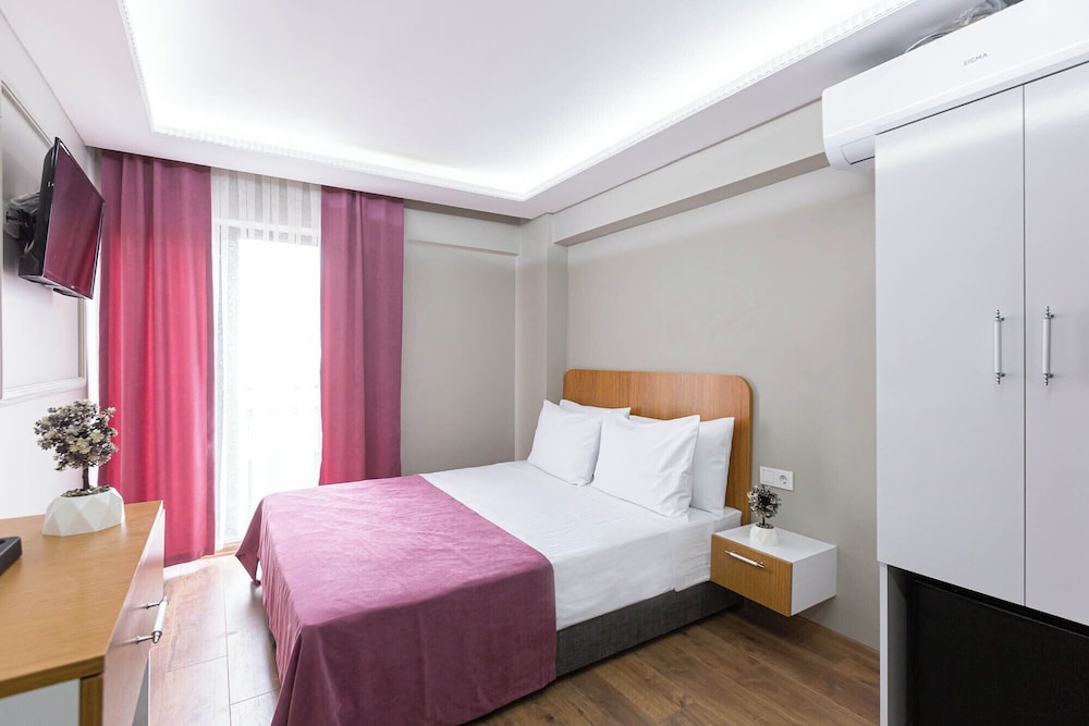 Ria Suites Hotel 21/37