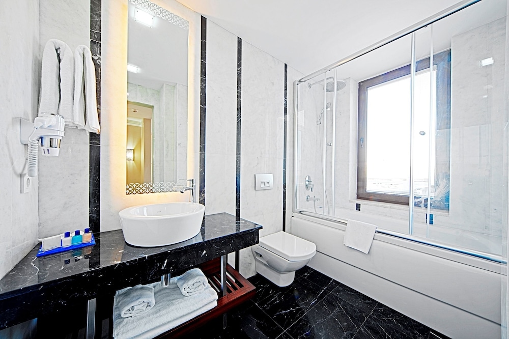 Azade Suites Special Class 44/49