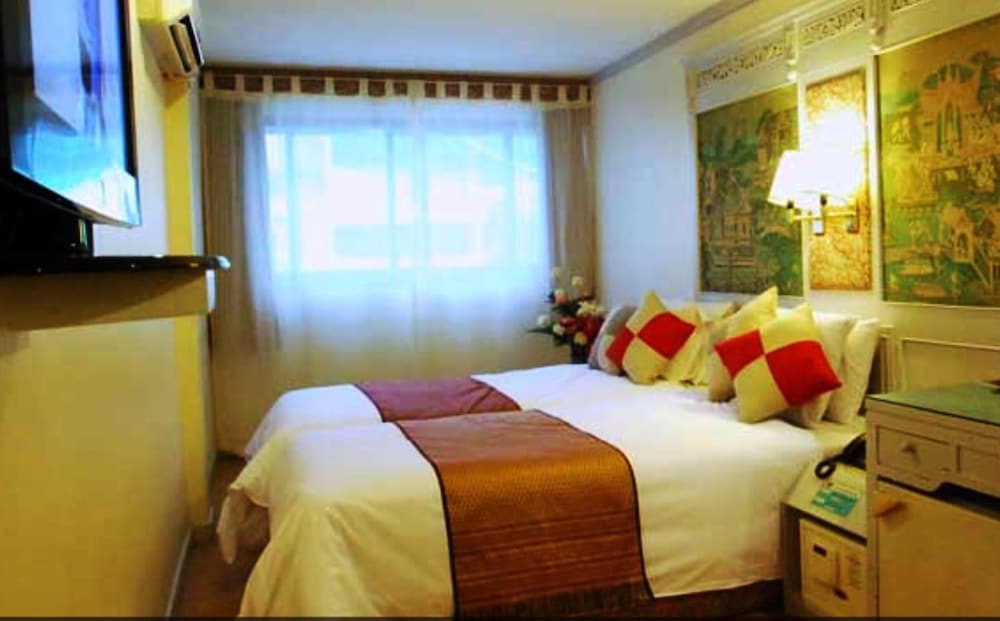 PRATUNAM CITY INN 20/54