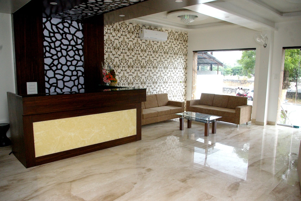 HOTEL GULMOHAR PRIDE 4/31