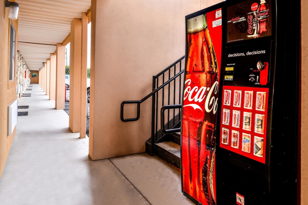 Americas Best Value Inn Buda Austin S 28/37