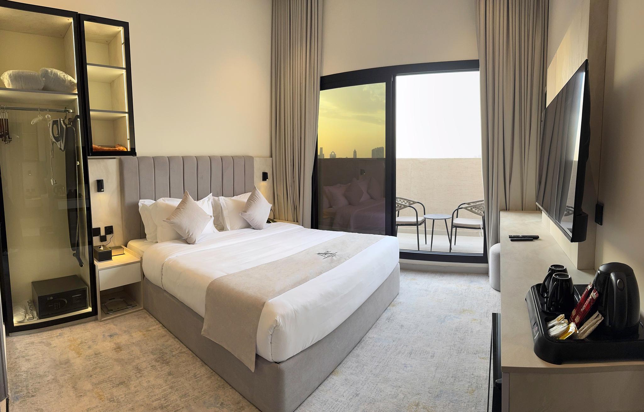 فندق تريبل إيه(Triple A Hotel) 42/49