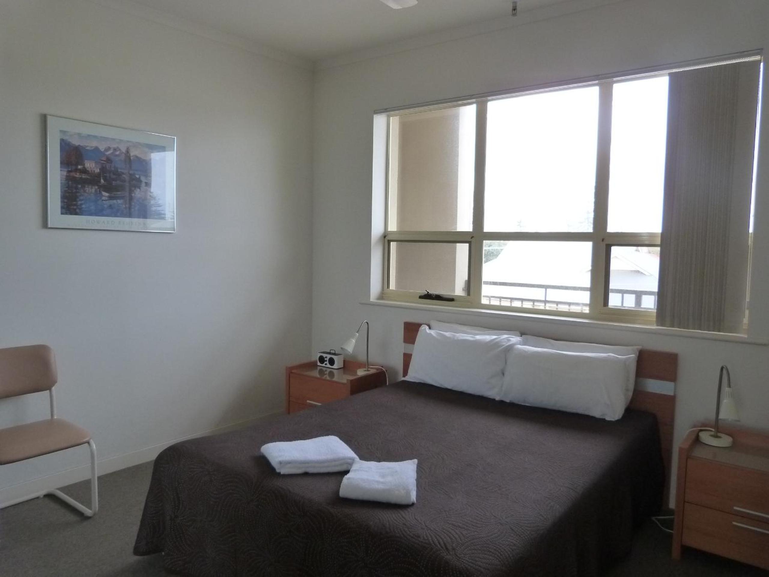 Glenelg Holiday Apartments- Corfu 8/20
