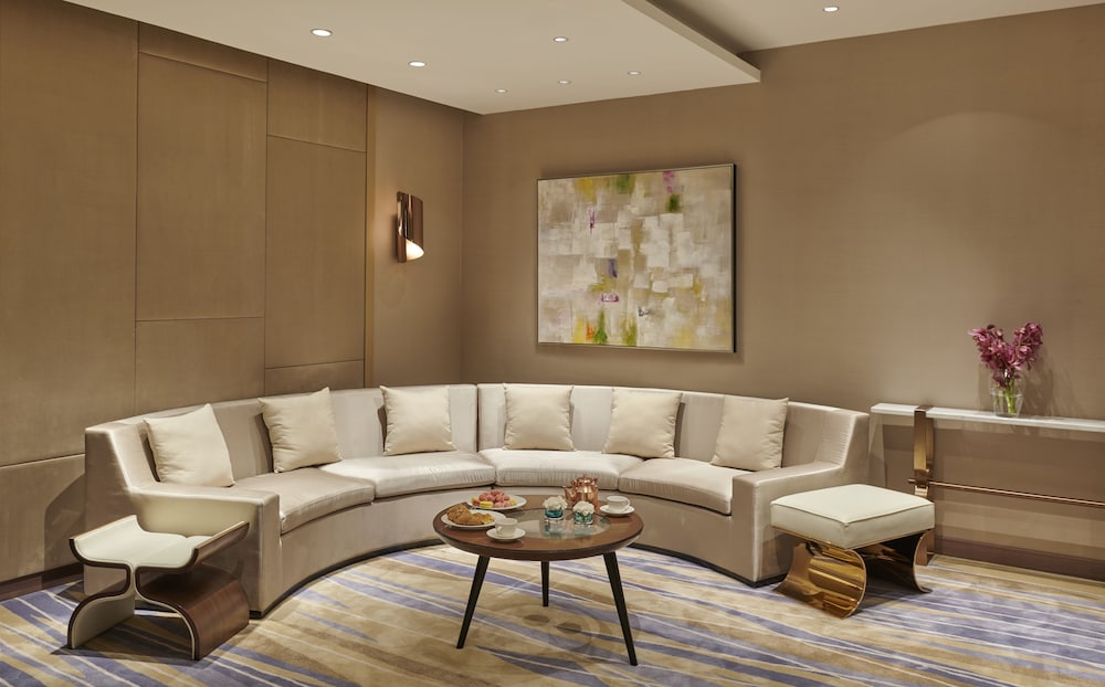 GRAND HYATT KOCHI BOLGATTY 50/71