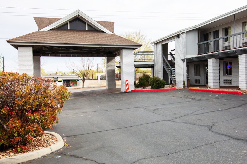 Days Inn by Wyndham Albuquerque Northeast 40/45