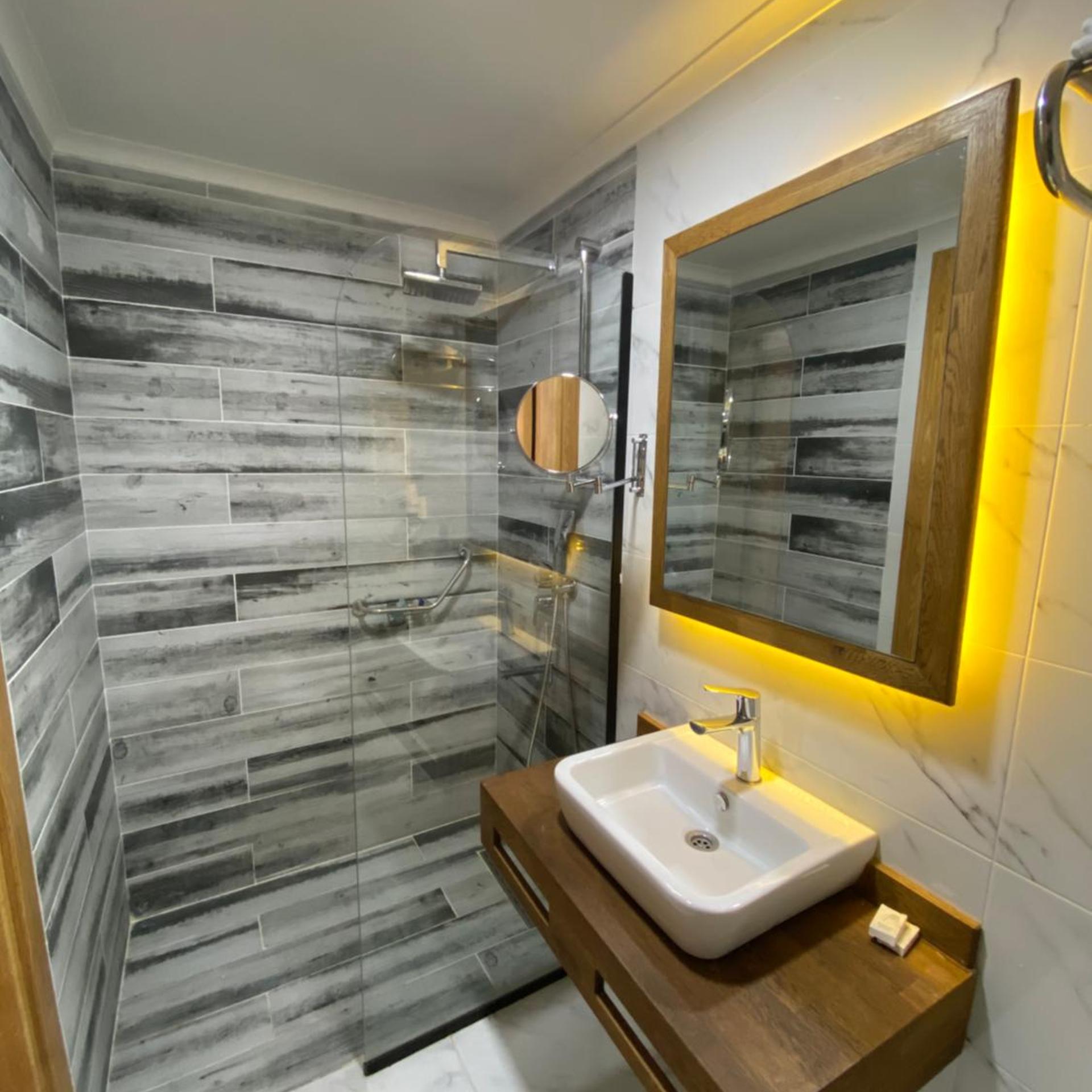 Dedehan Hotel 45/50