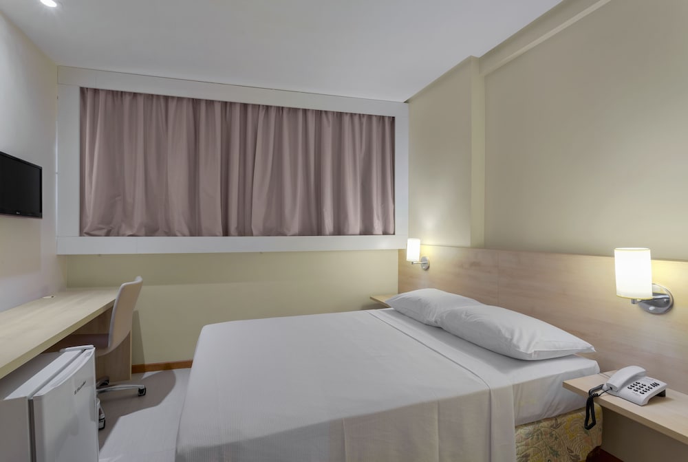 Ibis Styles Belem Hangar 30/69
