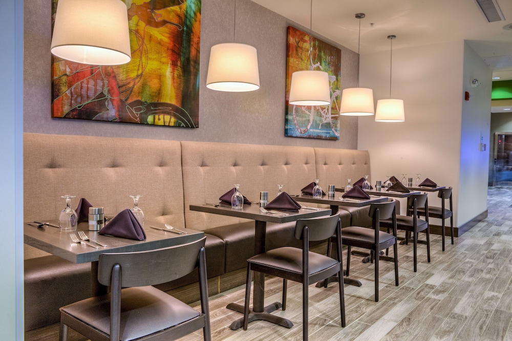 Holiday Inn Express Richmond by IHG 36/51