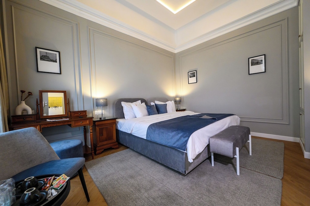 Hotel Transilvania 9/28