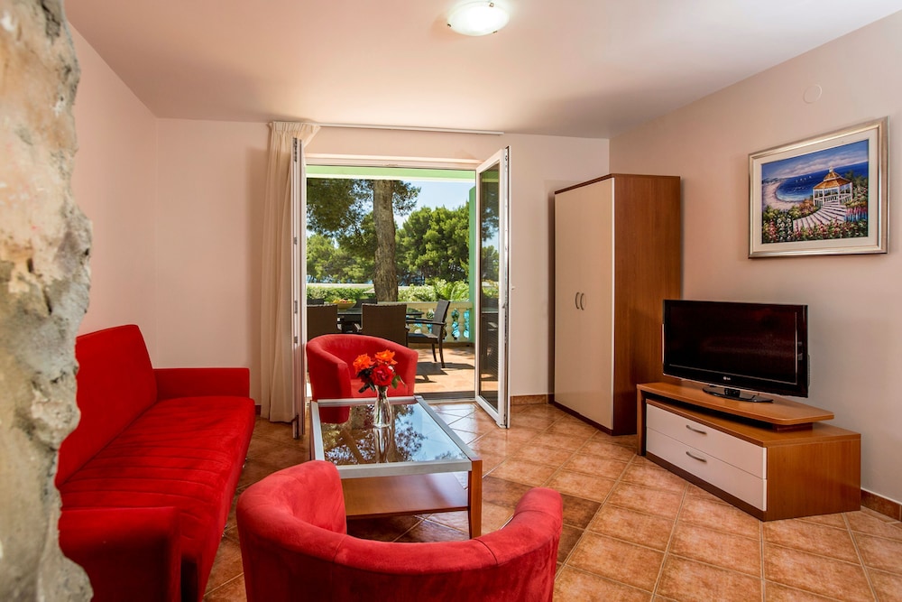 Matilde Beach Resort 19/50