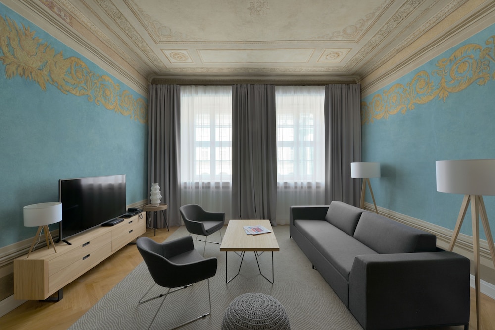 Stradonia Serviced Apartments 43/76