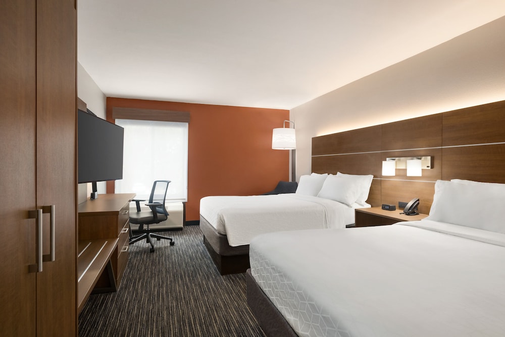 Holiday Inn Express Vero Beach West I 95 12/39