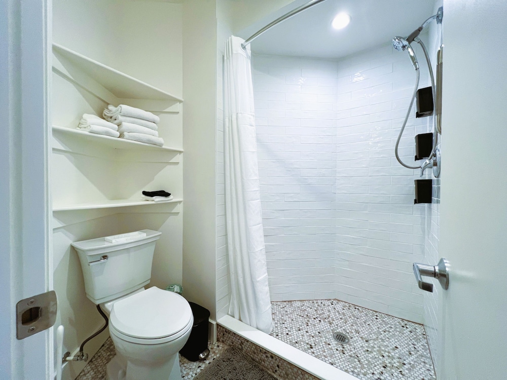 Highroad Hostel Dc 46/48