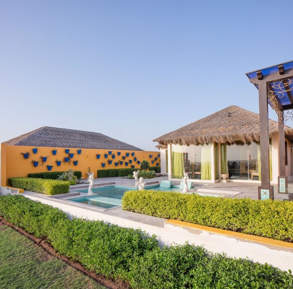 Serena Beach Resort 45/50