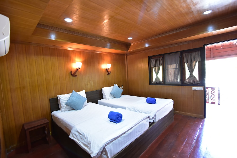 Lipe Power Beach Resort 17/50