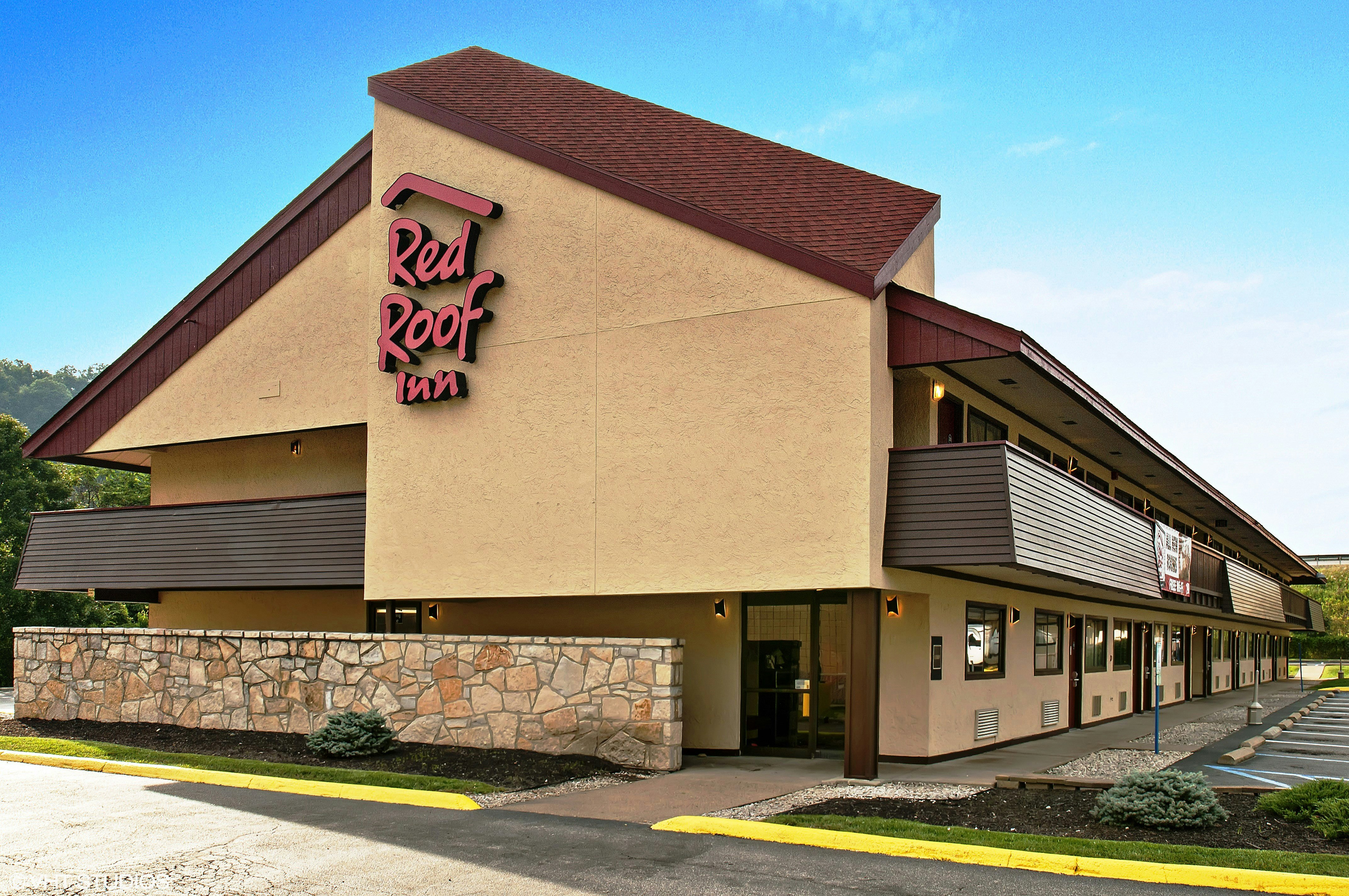Red Roof Inn Charleston - Kanawha City 3/21