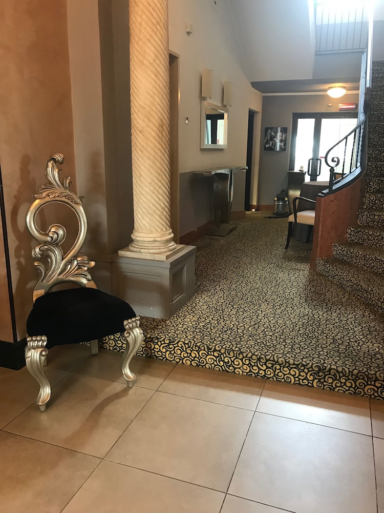 Domus Park Hotel 11/68