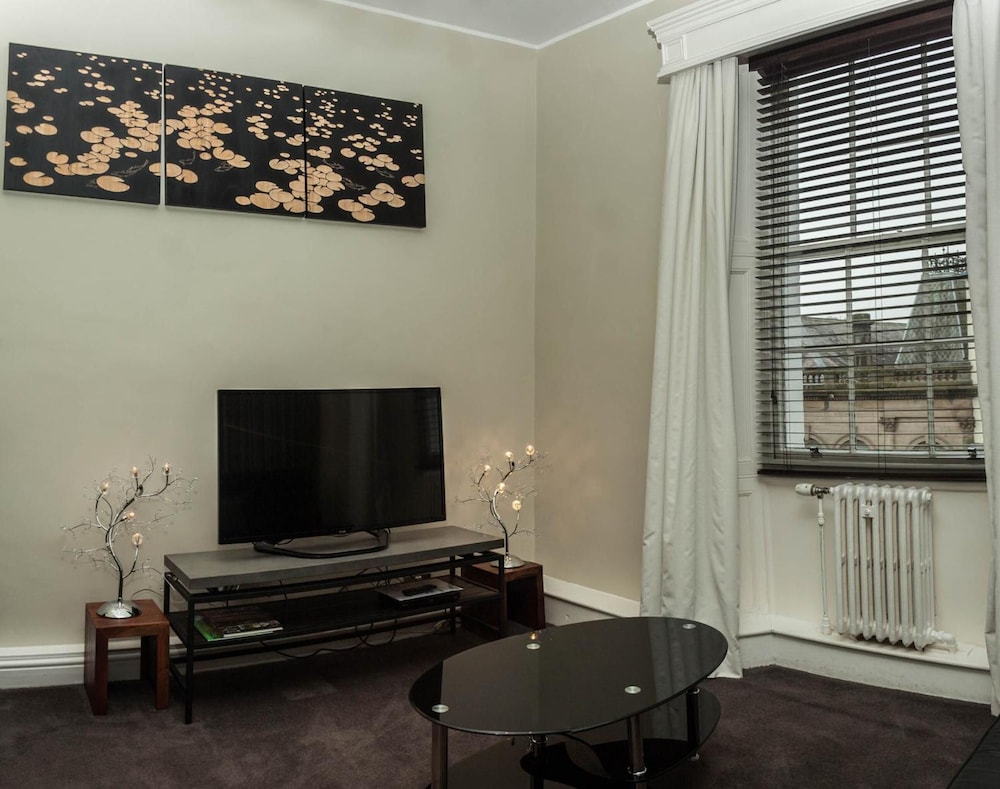 The Studley Hotel 28/50