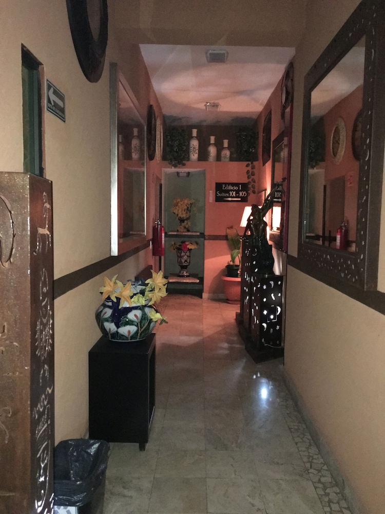 Villas and Suites Paraiso del Sur 58/68