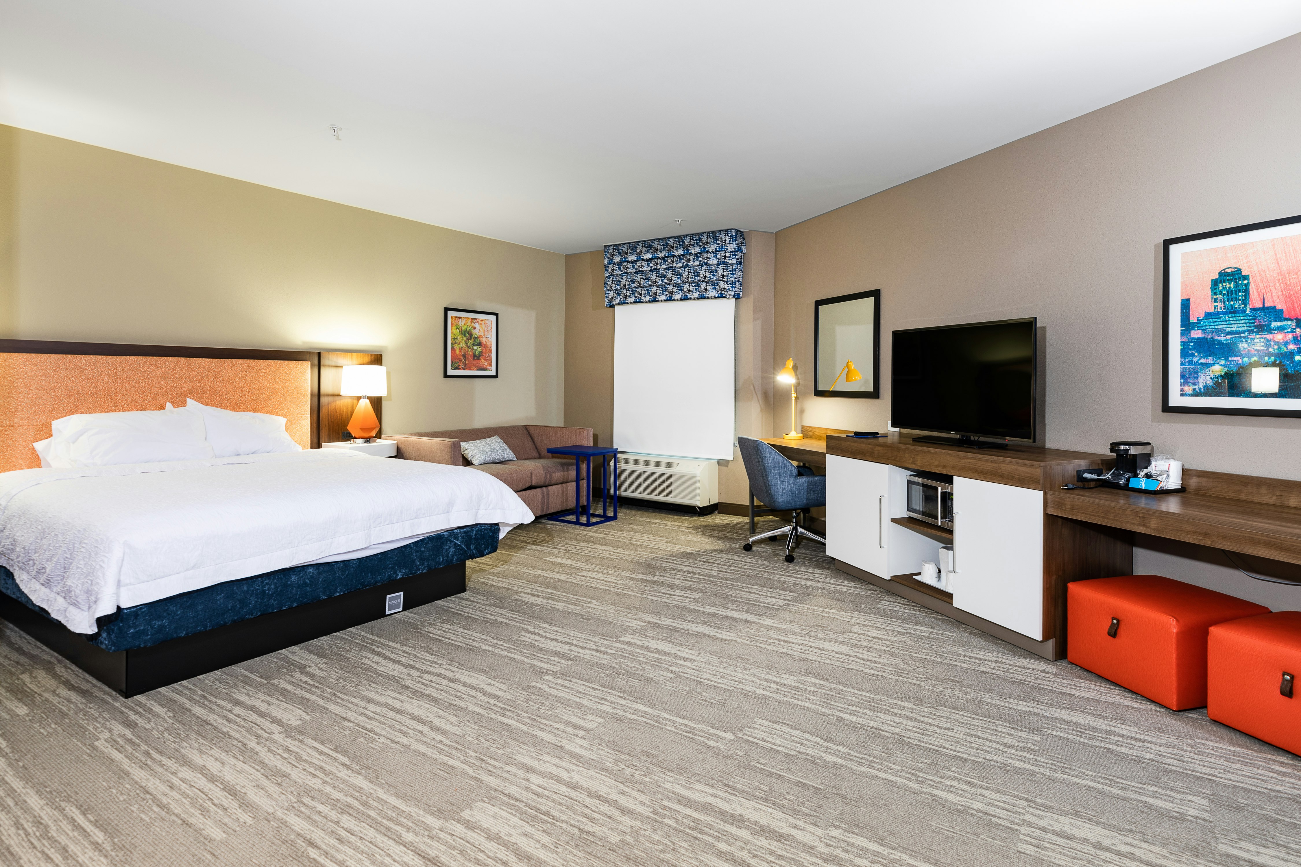 ROOM, KING BED, SOFA