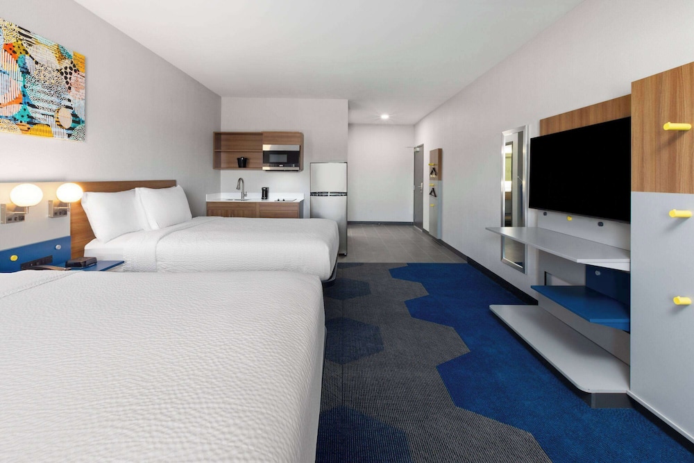 Microtel Inn & Suites by Wyndham Olive Branch 15/37