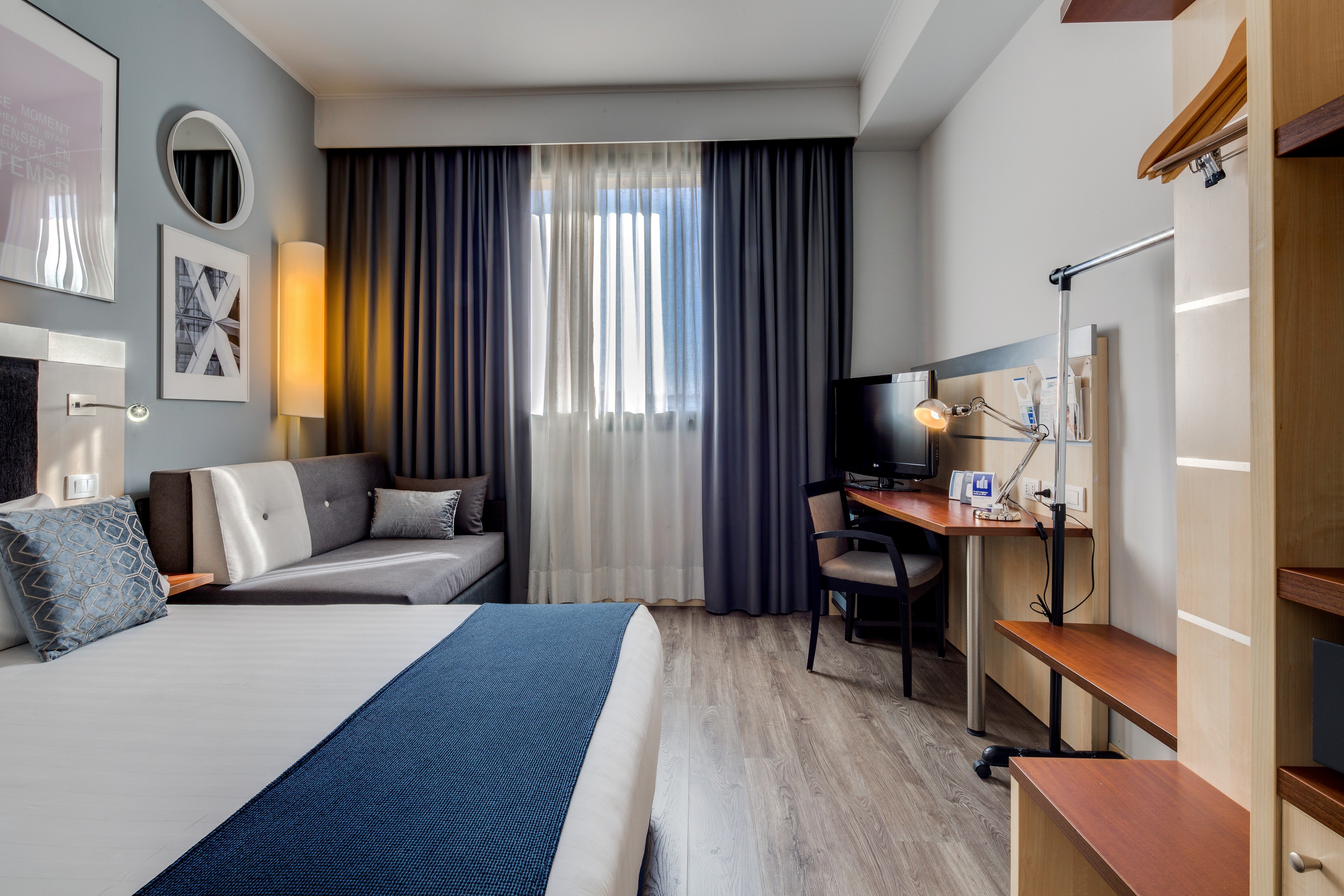 Holiday Inn Bologna - Fiera 35/77