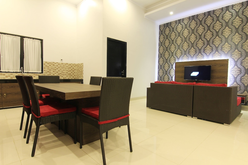 The Baliview Luxury Villas & Resto 38/43