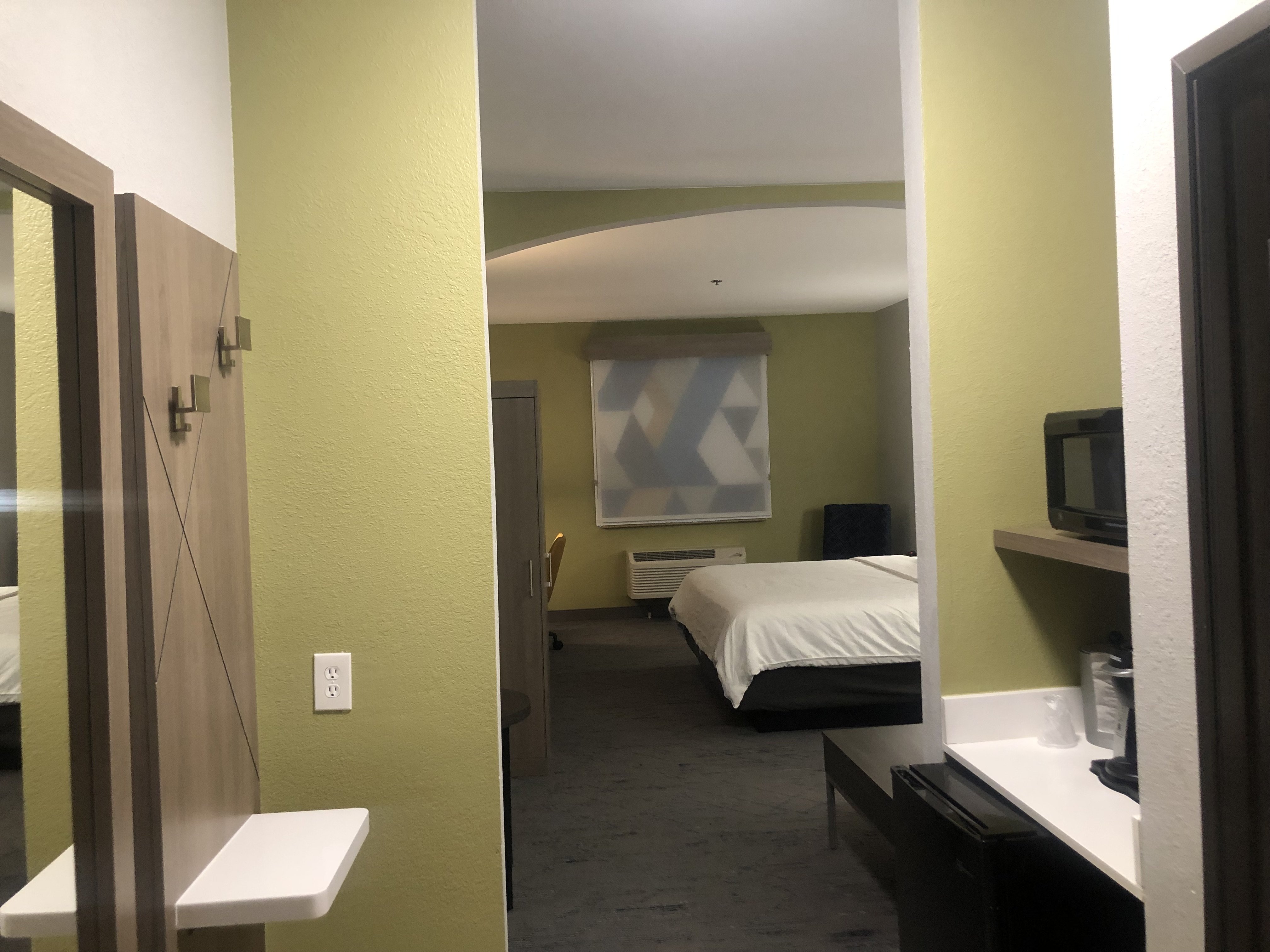 Suite, King Bed